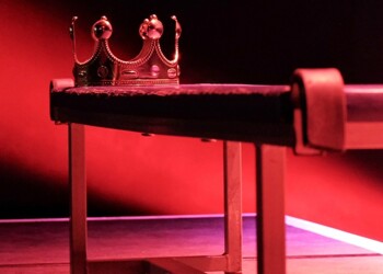 Year 5 Embark on a Royal Dventure: Richard III performance